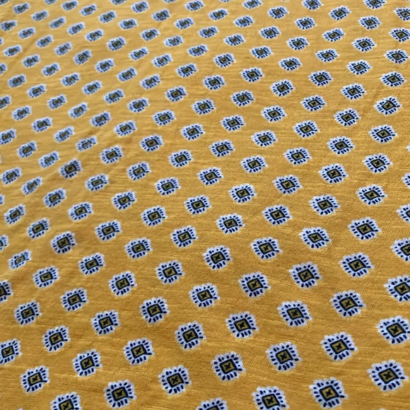 Womens St. John’s Bay Yellow Top - Picture 3 of 8